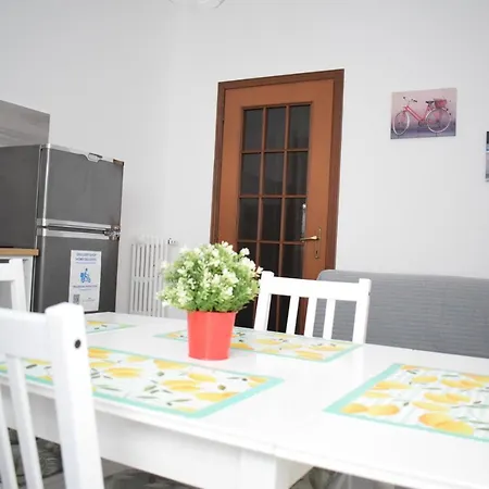 L'arche Comfort&relax - Gambara Square Di Via Palma Daire